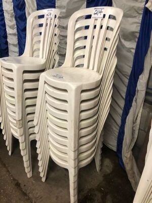20 x White Resin Bistro Chairs