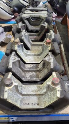 8x Scania Engine Mounts