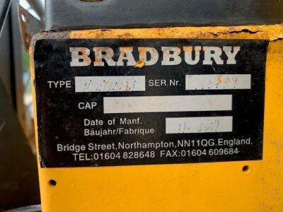 Bradbury Tyre Changer - 5