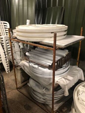 19 x 3' Misc Plastic Round Tables & Qty of Legs 