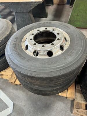 2x 22.5 Alcoa10 Stud Alloys with Tyres