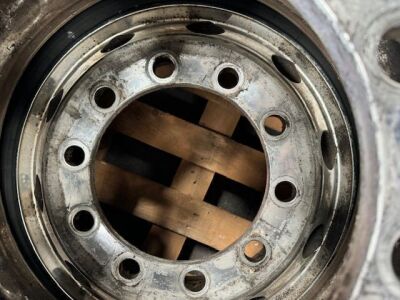 2x 22.5 Alcoa10 Stud Alloys with Tyres - 4