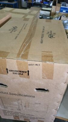 New & Unused Halfords 6 Draw Roller Bottom Box in Black - 3