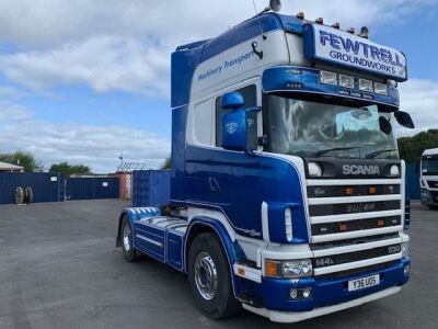 2001 Scania R144L 530 V8 Topline 4x2 Tractor Unit - 3
