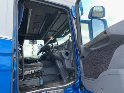 2001 Scania R144L 530 V8 Topline 4x2 Tractor Unit - 12