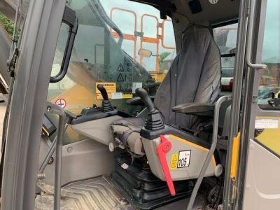 2016 Volvo EC380EL Tracked Excavator - 22