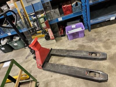 2000kg Pallet Truck with Digital Weighing Scales 