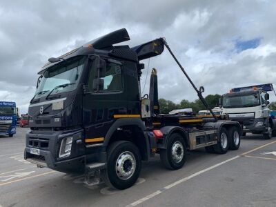 2017 Volvo FMX 8x4 Hook Loader - 2