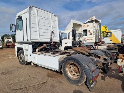 2002 Renault Magnum 440 4x2 Tractor Unit - 3