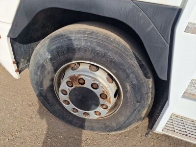 2002 Renault Magnum 440 4x2 Tractor Unit - 14