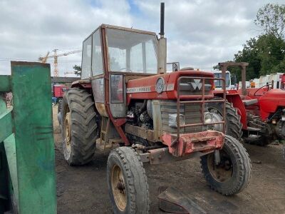 Massey Ferguson 1080 Super Tractor - 3