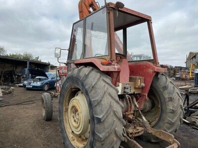 Massey Ferguson 1080 Super Tractor - 5