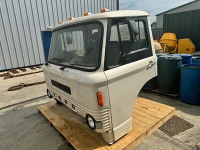 Ford D Series Cab - 3