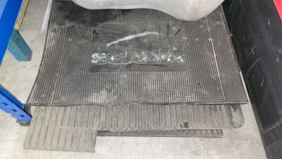 Lorry Wash Bottle & Quantity of Scania Series 2 Mud Flaps - 2