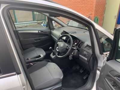 2011 Vauxhall Zafira 7 Seater Car - 7
