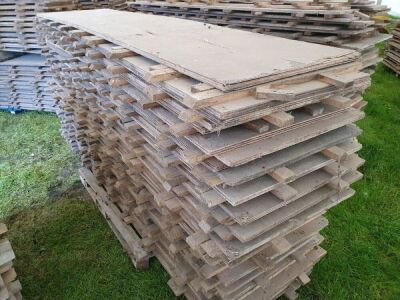 320 Sq Ft of Interlocking Marquee Flooring  - 7