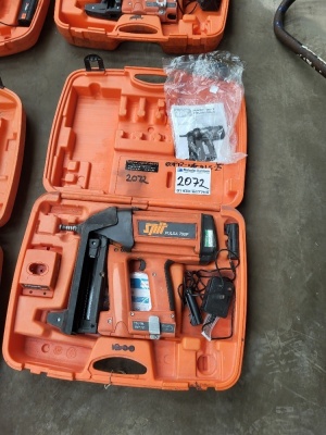 Paslode Pulsa 700P Nail Gun