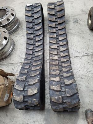 Pair of Rubber Tracks