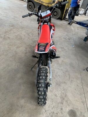 Stomp 2023 190CC Pit Bike - 3