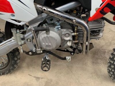 Stomp 2023 190CC Pit Bike - 5