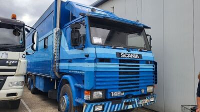 Scania 142M V8 6x2 Rigid Horse Box