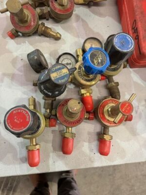 6x Oxygen & Acetylene Regulators