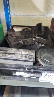 Quantity of Scania Interior Speakers, Radios & Wires