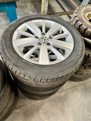 4x VW 16inch Alloy Wheels & Tyres