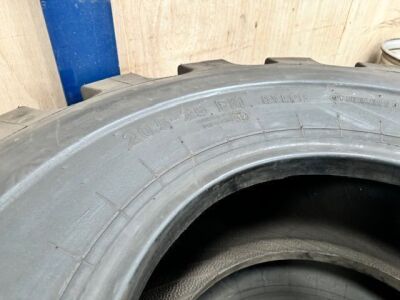 2x Unused 20.5 R25 Continental Earth Mover Tyres - 5