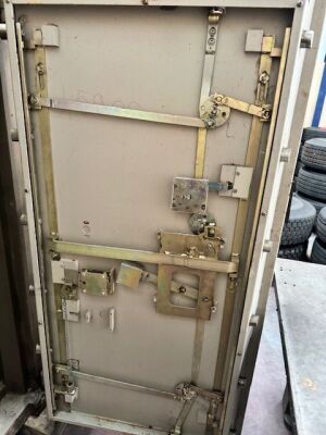 Heavy Duty Safe - 4