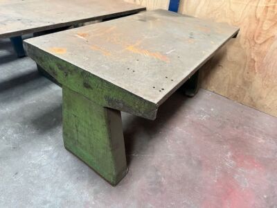 Heavy Duty Steel Work Bench