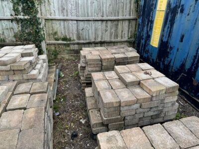 6x Pallets of Commercial Style Grey Pavers - 4