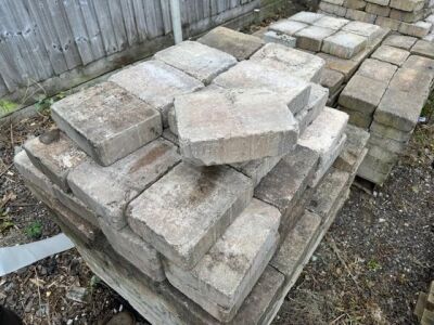 6x Pallets of Commercial Style Grey Pavers - 6