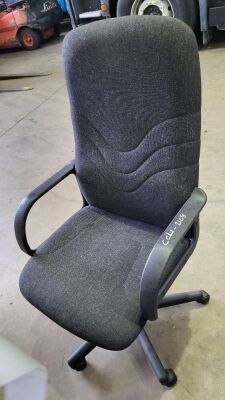 5x Office Chairs