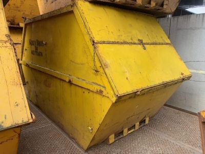 14yrd Enclosed Skip