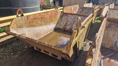 8yrd Skip c/w: Crane Lift Brackets