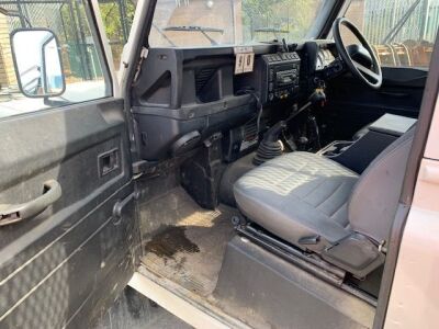 2005 Land Rover Defender 130 Crane Dropside Pickup - 34