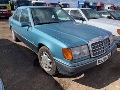 1993 Mercedes 220E 4dr Saloon