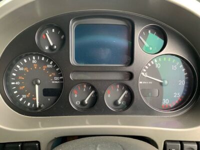 2006 DAF XF95 Super Space Cab 430 6x2 Midlift Tractor Unit - 16