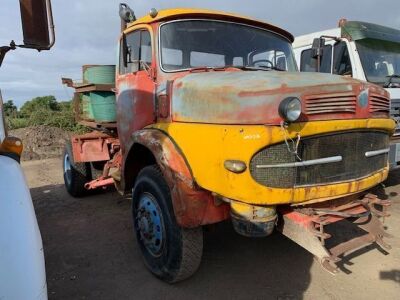 Old School Mercedes 1418 4x2 Tractor Unit