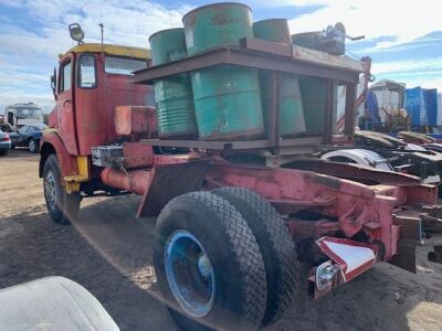 Old School Mercedes 1418 4x2 Tractor Unit - 8
