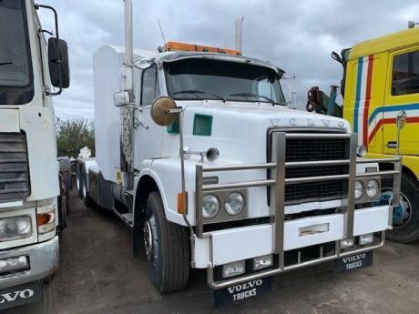 Volvo Bullnose 6x2 Rear Lift Tractor Unit