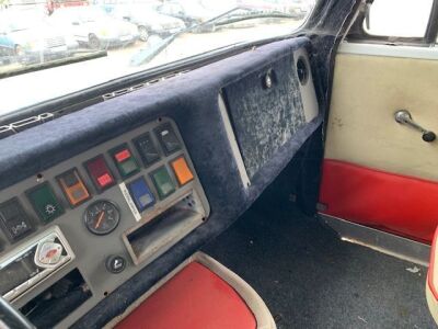 Volvo Bullnose 6x2 Rear Lift Tractor Unit - 19