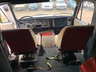 Volvo Bullnose 6x2 Rear Lift Tractor Unit - 23