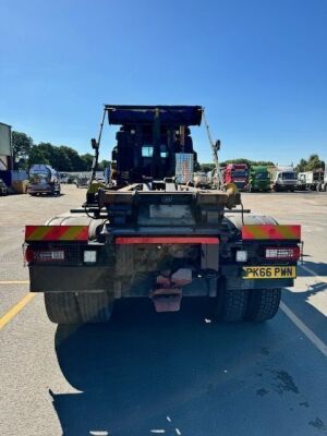 2017 Volvo FMX 500 8x4 Hook Loader - 5