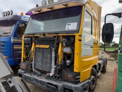 Scania 143 4x2 Tractor Unit V8 - 2