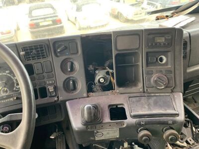 Scania 143 4x2 Tractor Unit V8 - 16