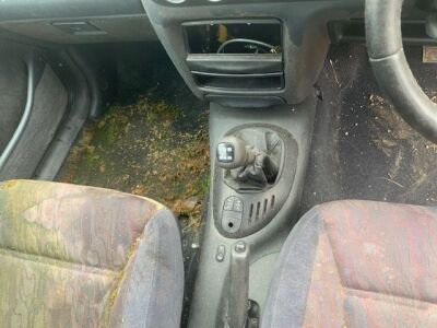 1997 Ford Escort Cabriolet Car - 12