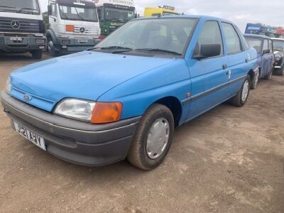 1991 Ford Escort L 5dr Hatchback - 2