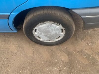 1991 Ford Escort L 5dr Hatchback - 8